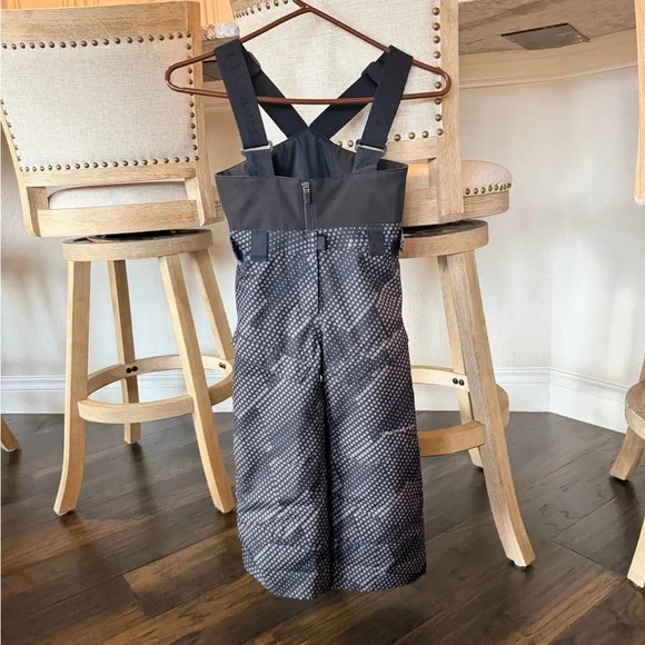 Obermeyer Black and Gray Ski Bibs / Overalls - Picture 2 of 4
